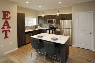 LATITUDE Apartments