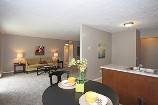 La Croix Court Apartments