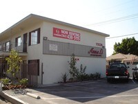 Anna Li Apartments