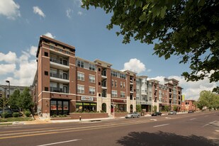 3949 Apartments