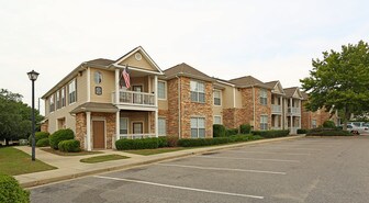 Polo Commons Apartments