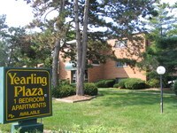 Yearling Plaza Apartments