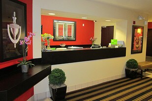 Furnished Studio – Pleasant Hill - Buskirk... Apartments