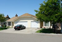 137 Bond Ave Apartments