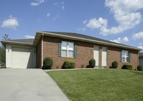 715 Oak St Lawrenceville IL Apartments