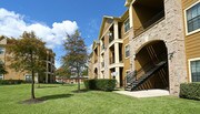 Lake Forest Apartments