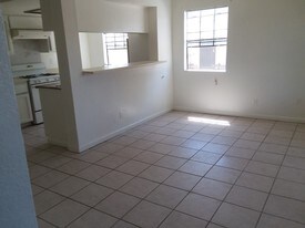 16765 Paine St Fontana CA Apartments