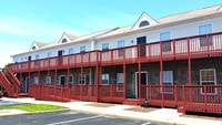 Seagull Village Student Housing Apartments