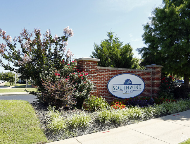 Southwind Lakes Apartments Memphis