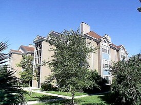 Seasons Apartments