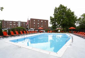 Bryn Mawr Apartments