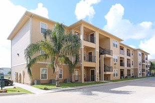 Island Villa Apartments