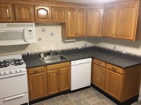 17 Randall Ave Weymouth MA Apartments
