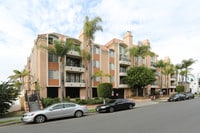 Castle Heights Apartments