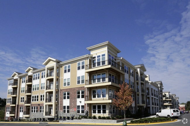 Elan Potomac Heights Apartments