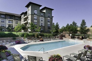 Bell Summit at Flatirons Apartments
