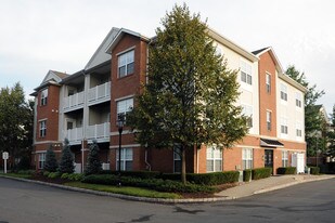 The Highlands at Westwood Apartamentos
