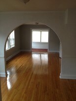 4333 Roanoke Pkwy Kansas City MO Apartments