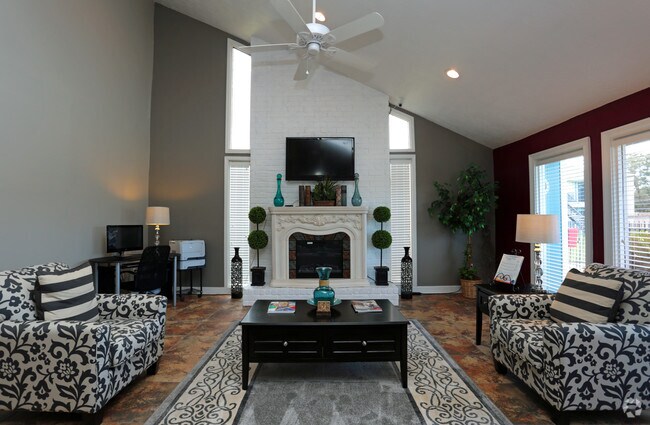 Summer House Apartments Rentals Angleton, TX