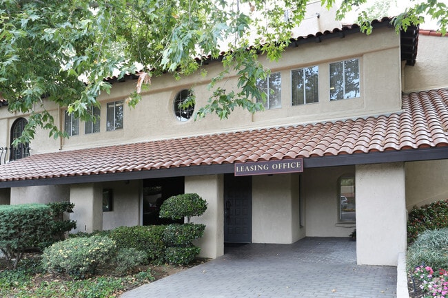Charter Oaks Apartments