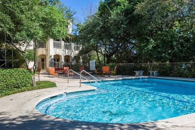 Somerset Townhomes Apartments