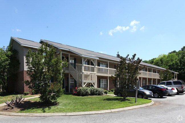 The Retreat Apartments