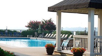 Reserve at Lakeshore Apartments