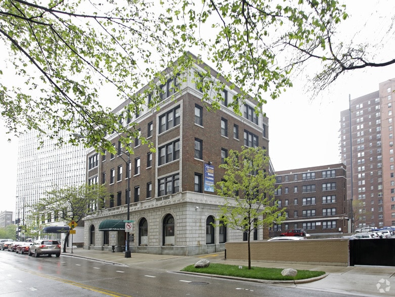 Beachwalk Apartments Rentals Chicago, IL