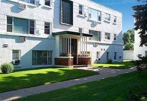 Kenwood Manor Apartments