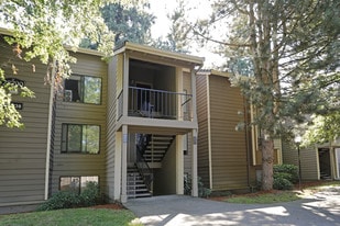 Boulder Creek Apartments