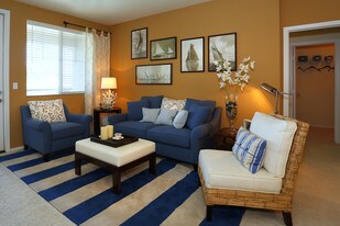 River's Edge Apartment Homes