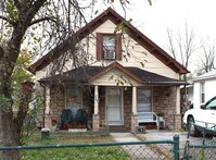 1639 1/2 Clay St Apartments