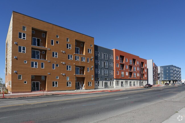 Dylan Apartments