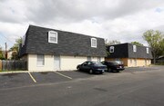 Crescent Oaks Apartments
