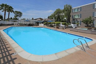 The Modernaire Apartamentos