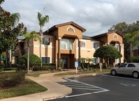 Oxford Square Apartments