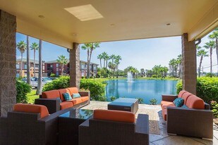 South Shore Lakes Apartments