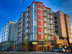Mural Apartments