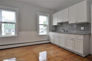 10 4th Ave Woonsocket RI Apartments