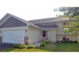 5 Bedroom Single-Family Home for Rent $1895