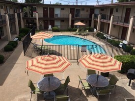 Casa del Sol Apartments
