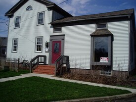 11 E McKinley Way Poland OH Apartments