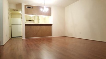 2 Bedroom Condo Unit for Rent $815