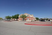 Saguaro Gardens Apartamentos