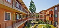 Sunset Cove Apartments