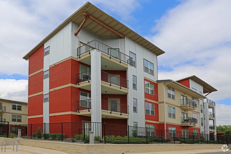 Peanut Factory Lofts Rentals San Antonio, TX