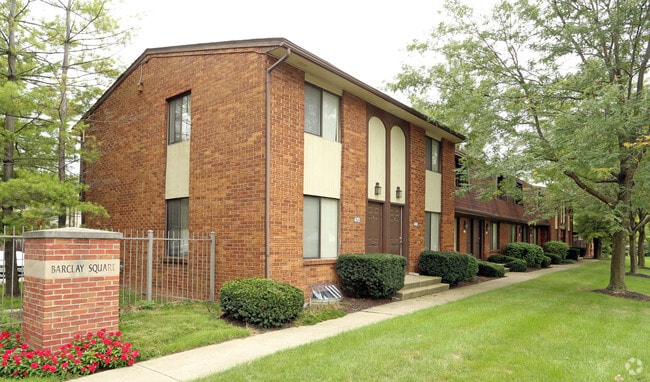 Barclay Square Apartments