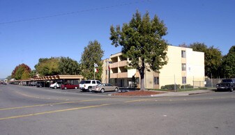 Summer House Apartments