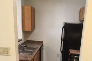 2704 Wakefield Dr Jonesboro AR Apartments