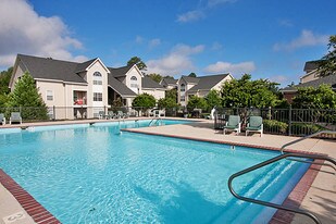 The Vineyard at Castlewoods Apartments